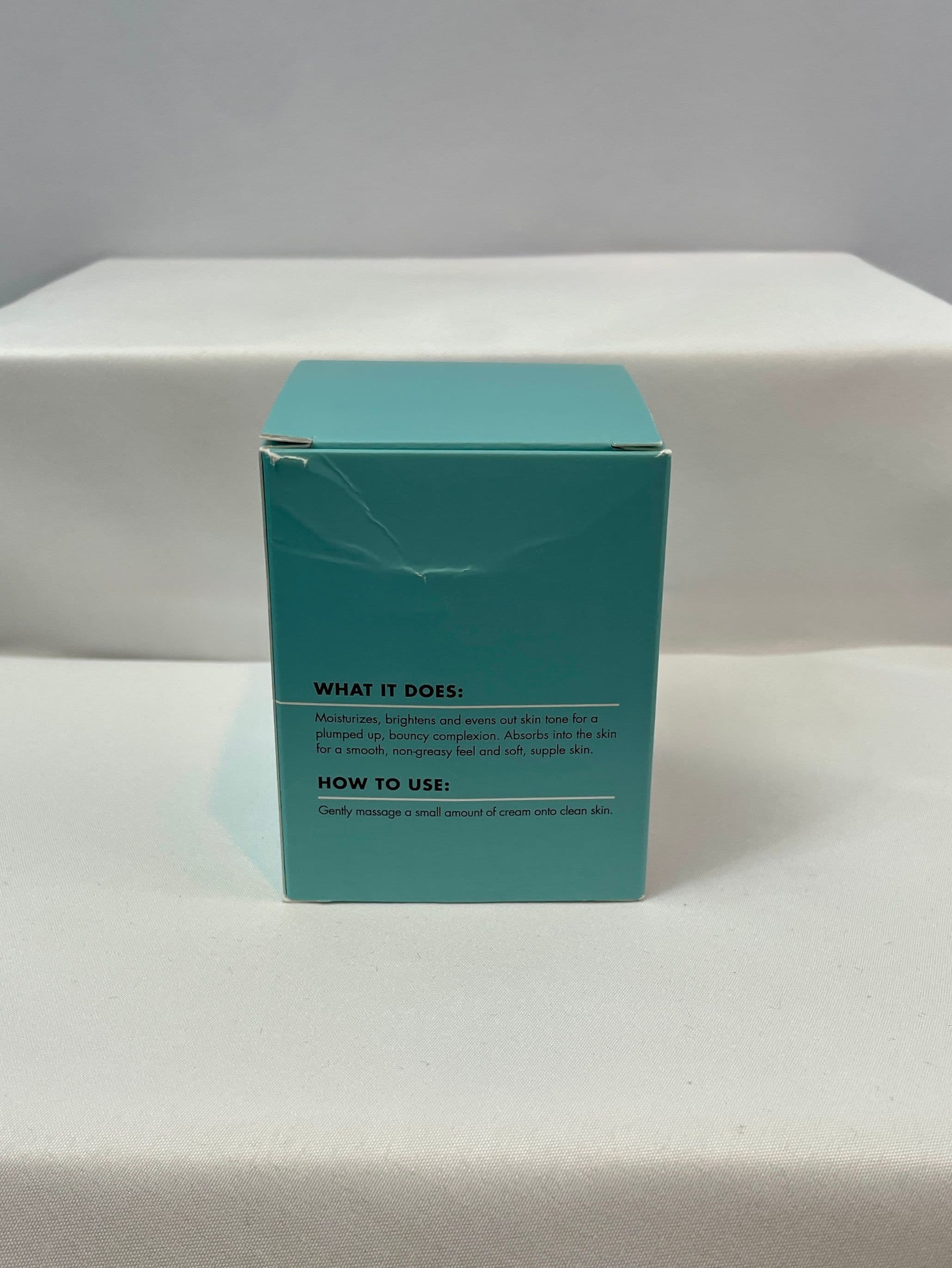 e.l.f. Skin Holy Hydration! Face Cream (Fragrance Free) with Hyaluronic Acid and Peptides - Thumbnail 3