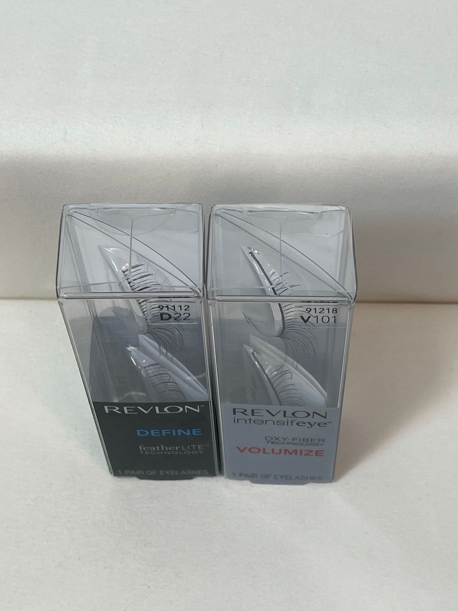 Revlon False Eyelashes Bundle — Define D22 + Intensifeye Volumize V101 - Thumbnail 5