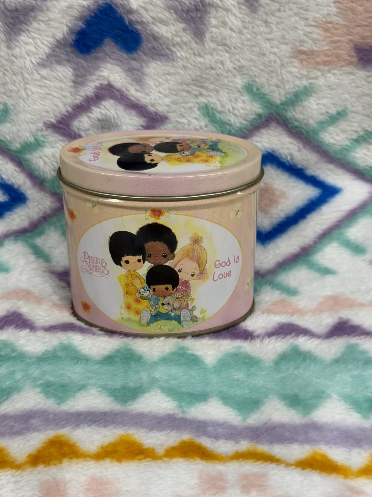 Vintage Precious Moments 1998 God Is Love Oval Candle - Thumbnail 2