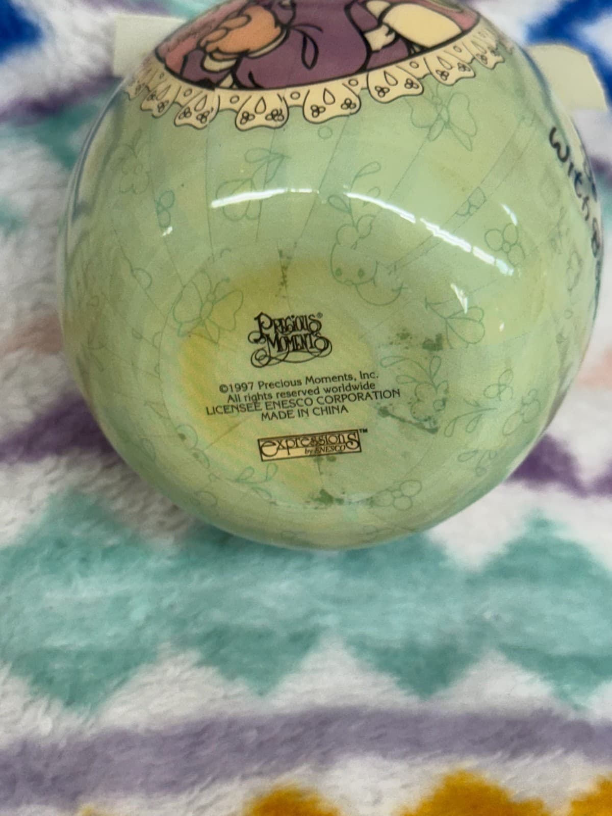 Vintage 1997 Precious Moments "He Loves Me" Spring Egg Ornament - Thumbnail 5