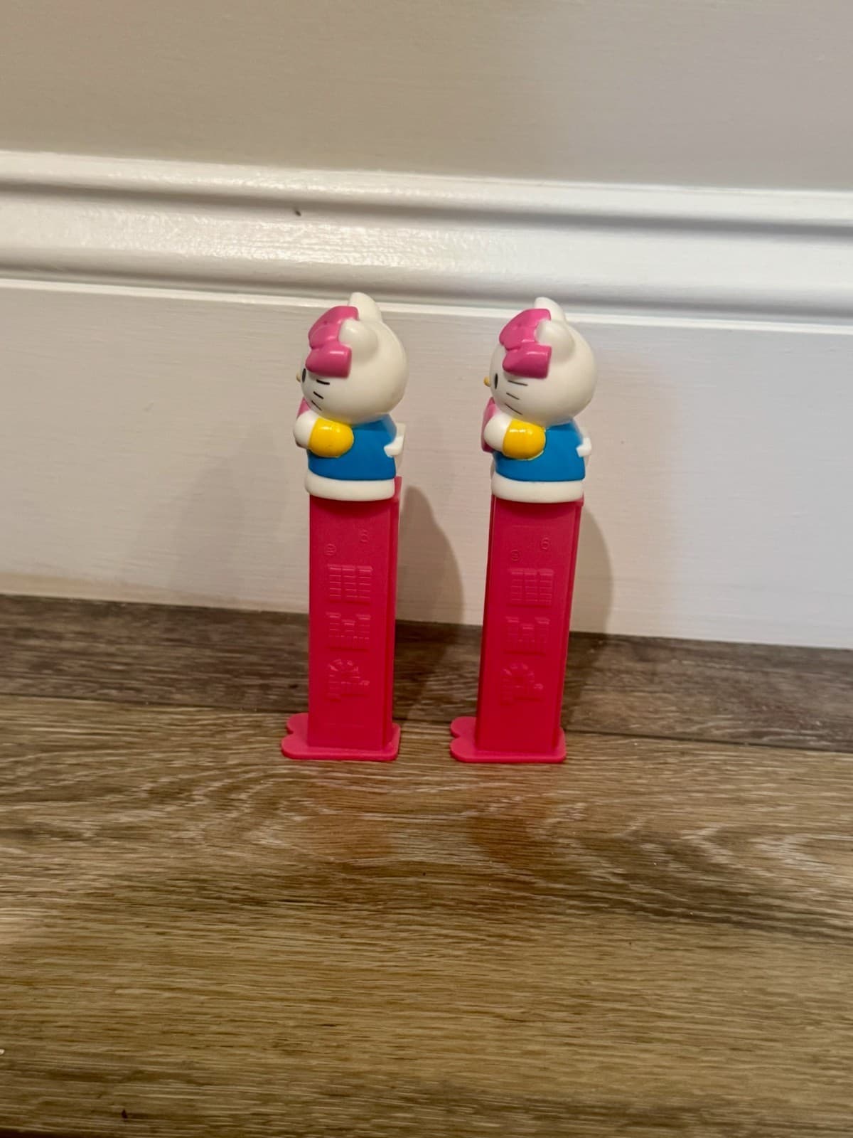 Vintage Hello Kitty PEZ Lot of 8 - Thumbnail 14