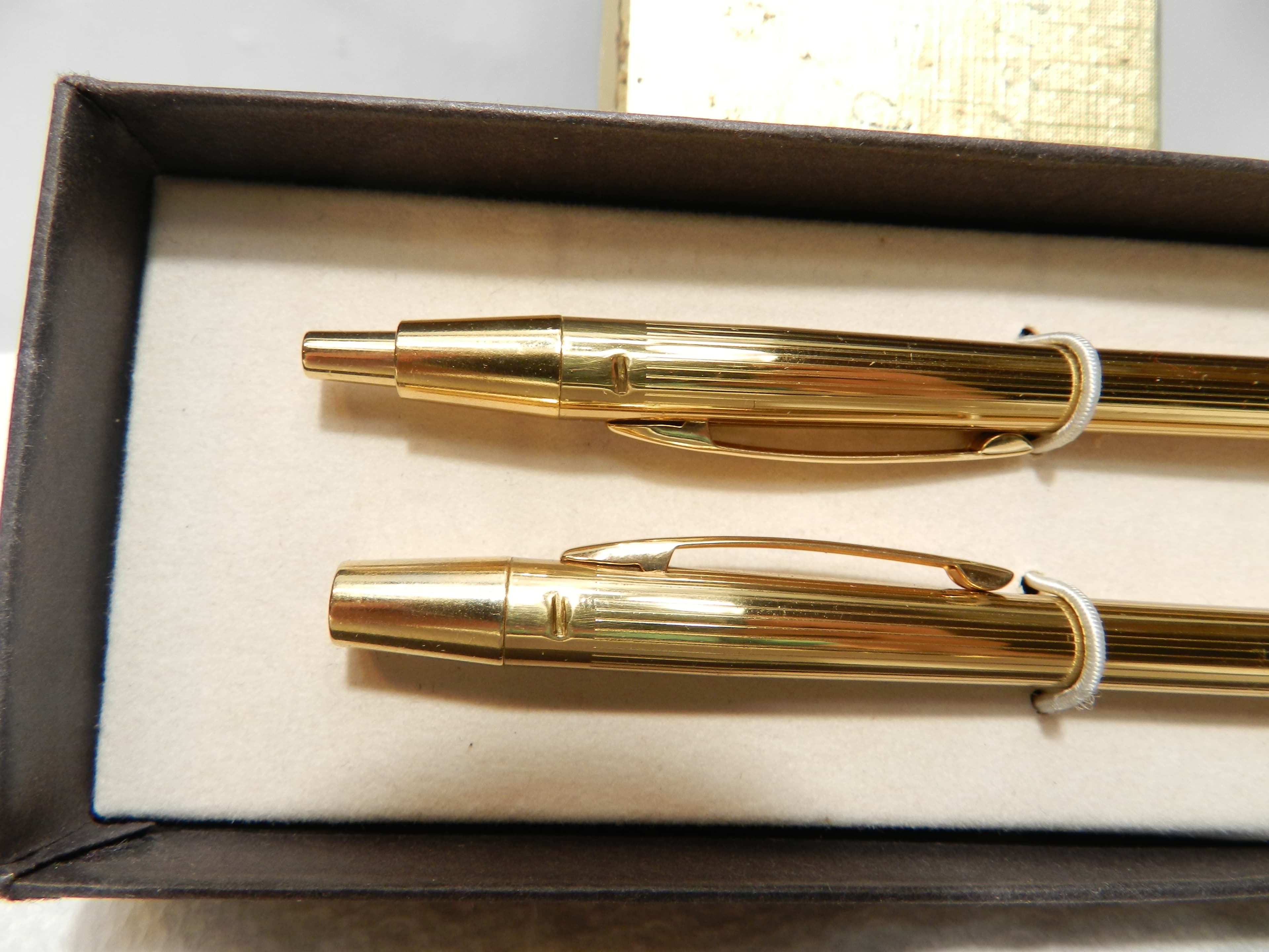 Vintage Classic Slim-Profile Executive Gold Tone Pencil & Ink Pen Set (O4S) - Thumbnail 4