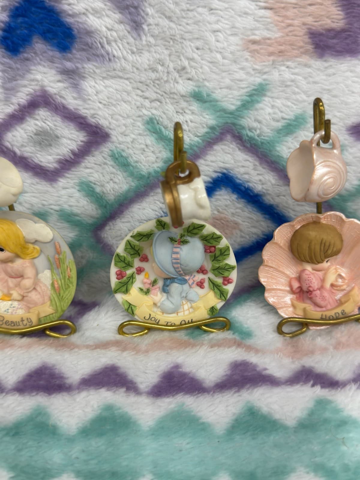 Set of 5 Vintage Precious Moments Mini Collectors Plates with Mugs - Thumbnail 4
