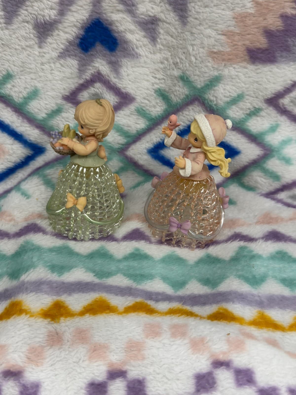 Precious Moments 2001 Four Seasons Belles Winter & Summer Belle 104553 104552 - Thumbnail 2