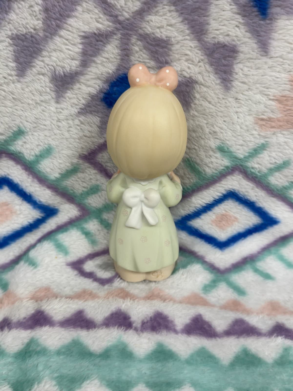 Precious Moments 1997 Figurine #272671 Cane You Join Us For A Merry Christmas - Thumbnail 3