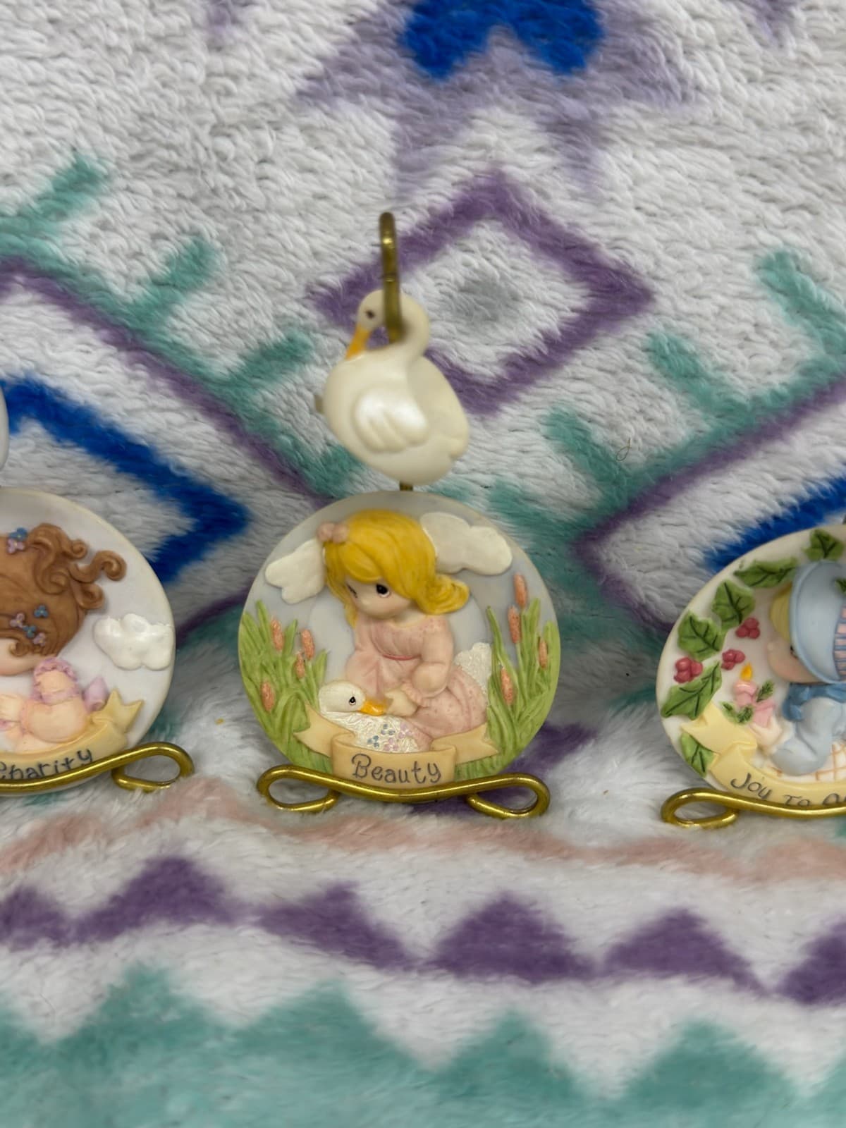 Set of 5 Vintage Precious Moments Mini Collectors Plates with Mugs - Thumbnail 3