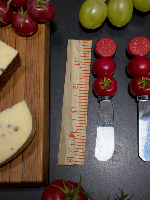Vintage Tomato Butter/Cheese Spreaders Picnic Basket by Supreme Mr. Spreader - Thumbnail 10