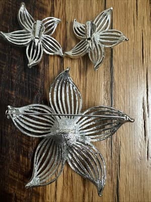 VTG Sarah Coventry Moon Flower Brooch & Earrings Set Silver Tone Retro Jewelry - Thumbnail 2