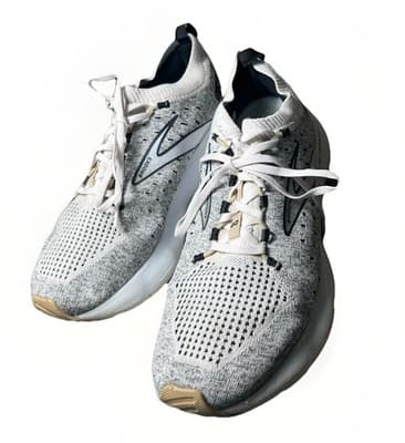Brooks Woman’s Sneakers Glycerin 20 Stealth Fit Size 11 1203721B163 Very Good - Thumbnail 3