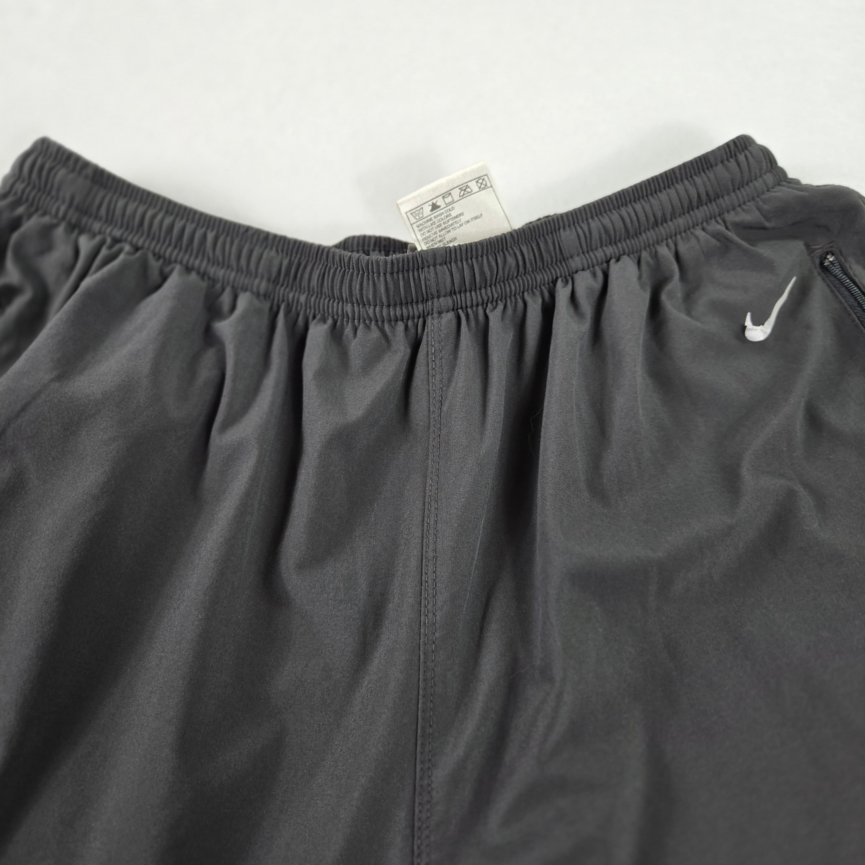 Nike Men's Fit Dry Athletic Shorts Size L - Thumbnail 9