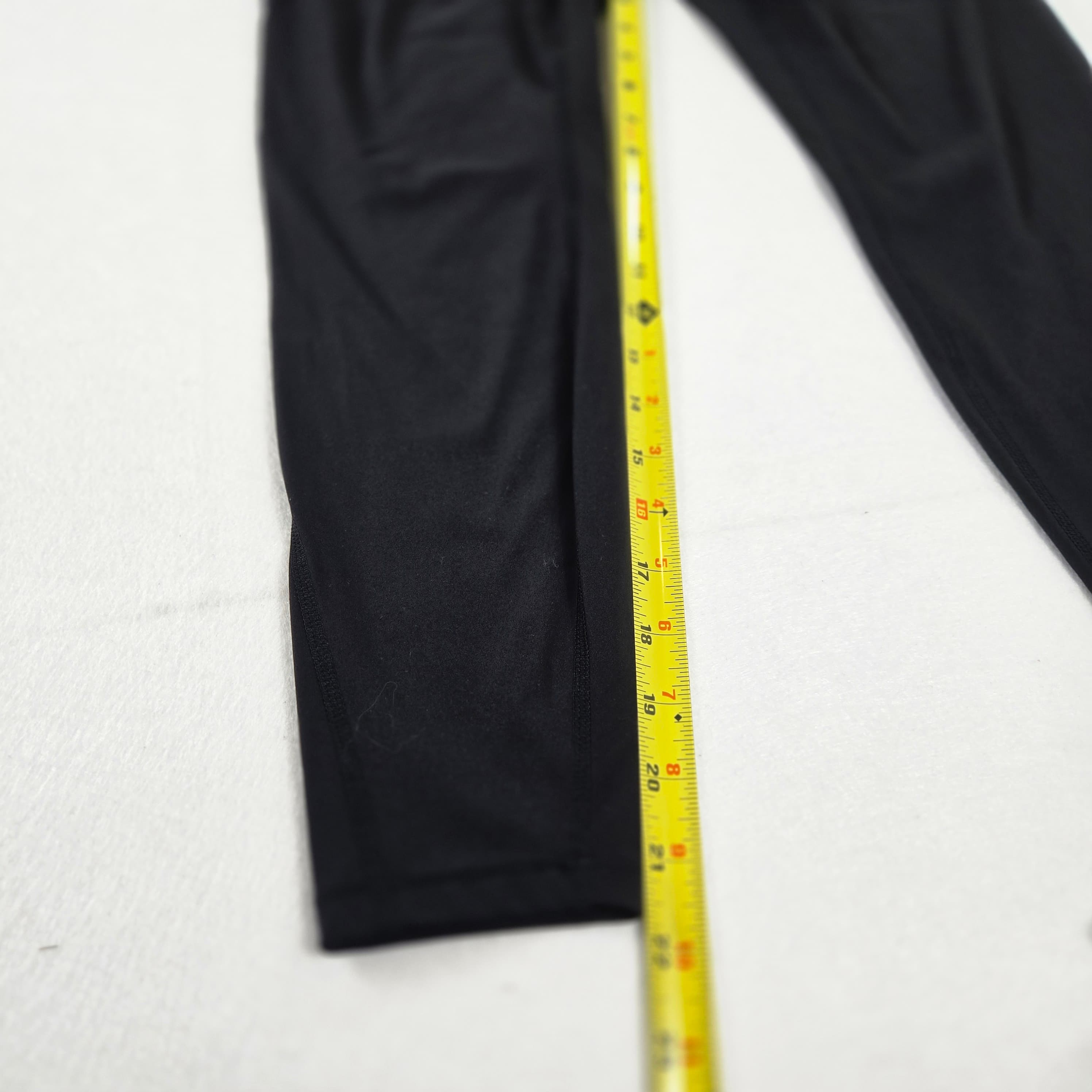 Halara Black Leggings Size L - Thumbnail 2