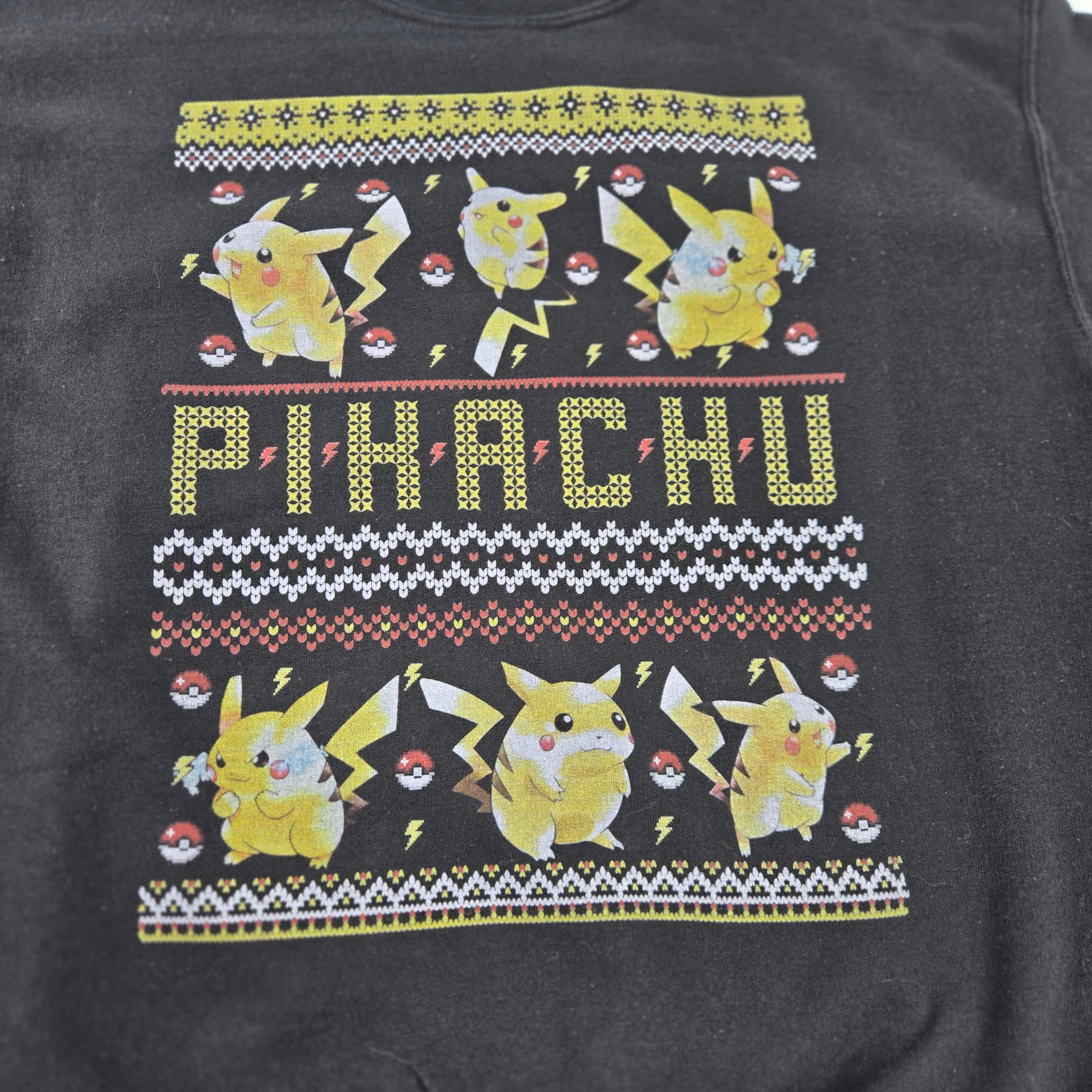 Pikachu Graphic Sweatshirt Size M - Thumbnail 5