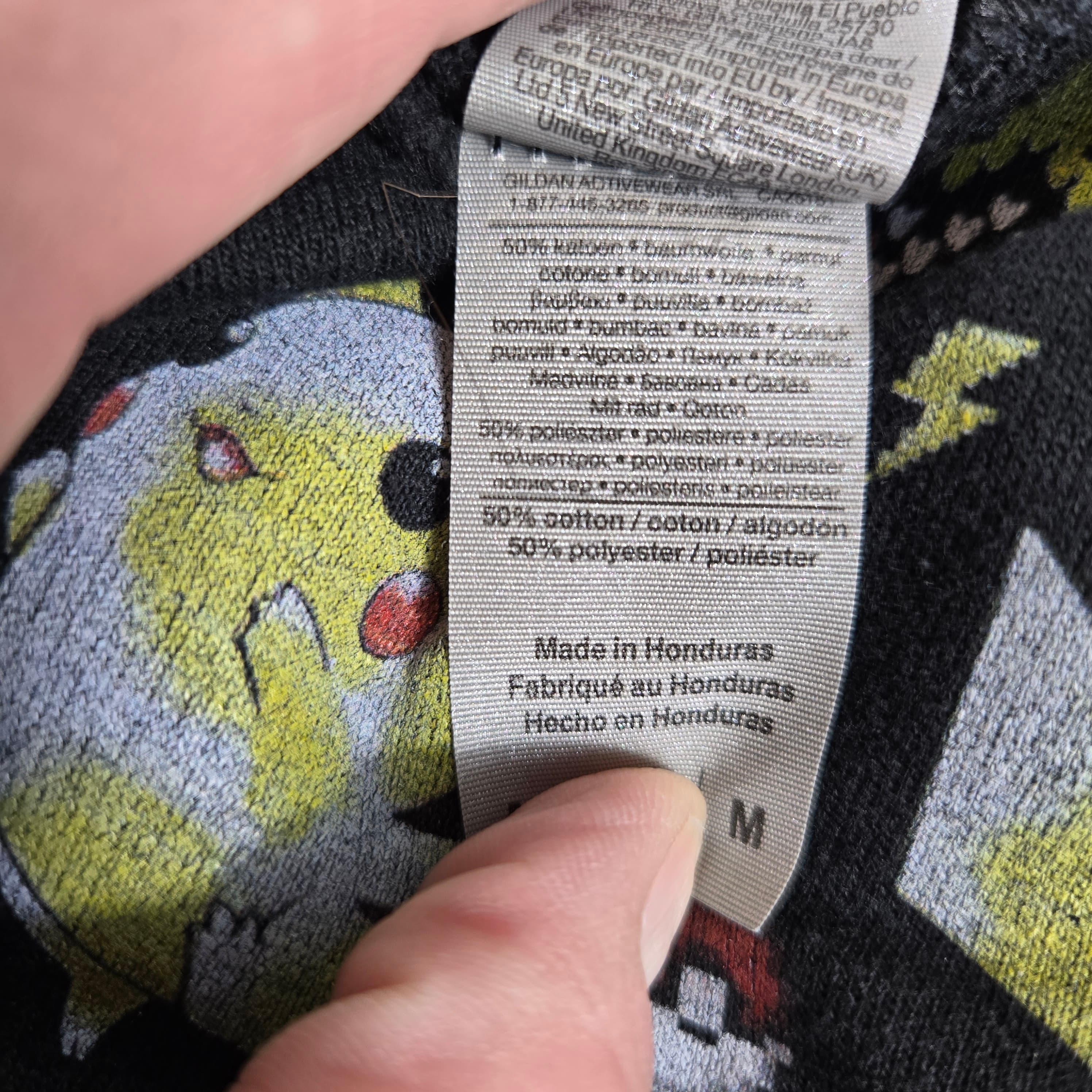 Pikachu Graphic Sweatshirt Size M - Thumbnail 8