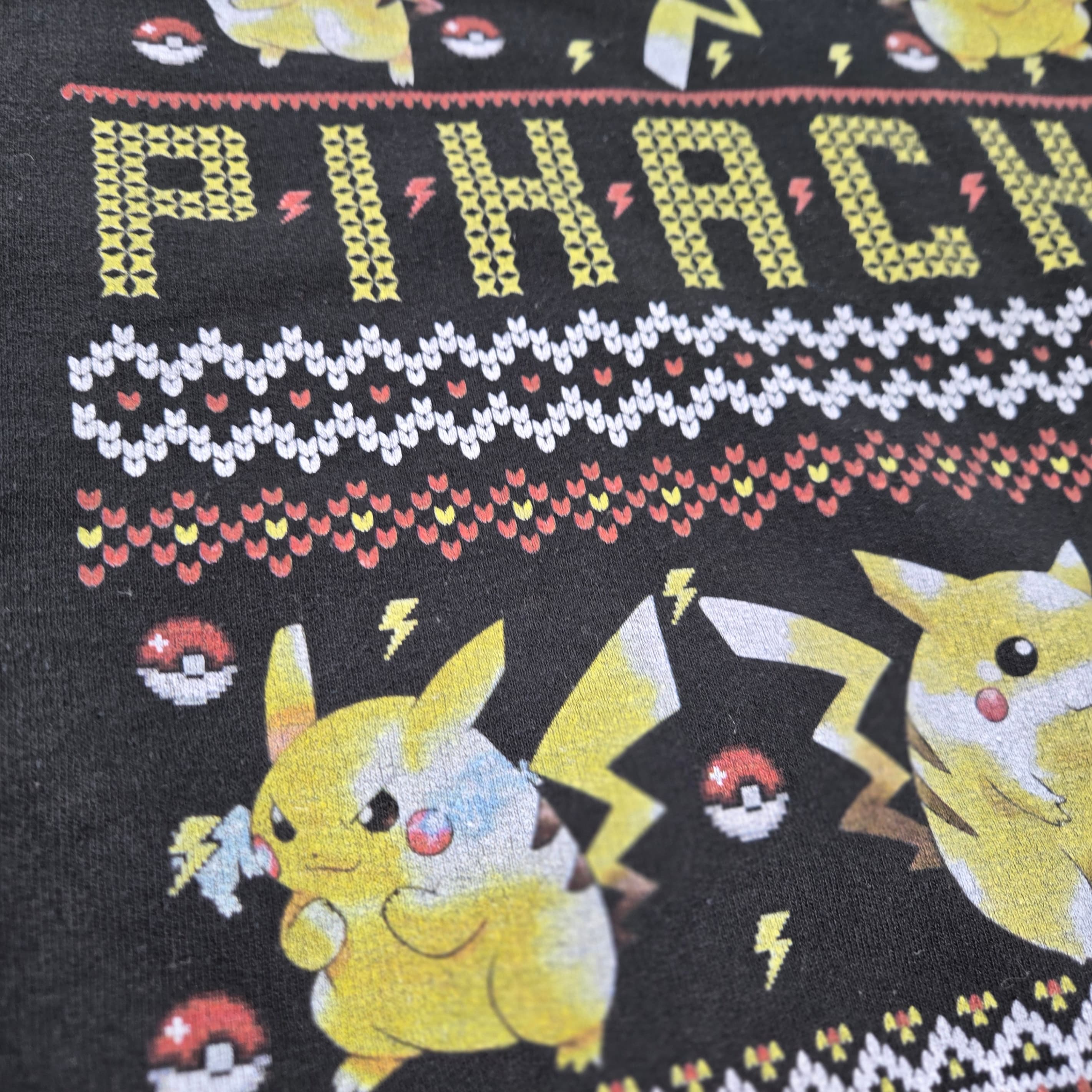 Pikachu Graphic Sweatshirt Size M - Thumbnail 9