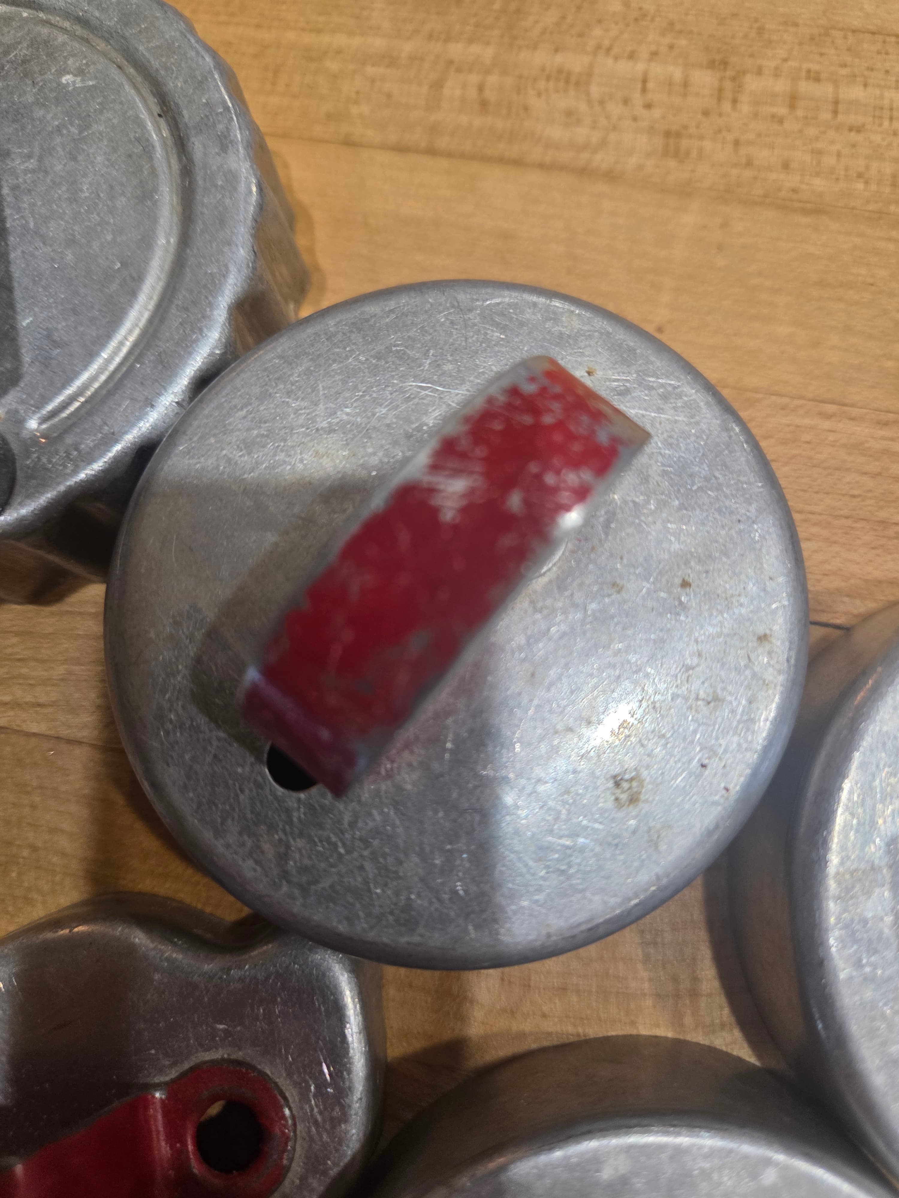 Lot of 5 Vintage Aluminum Cookie Cutters with Red Handles - Cat & Round Shapes - Thumbnail 2