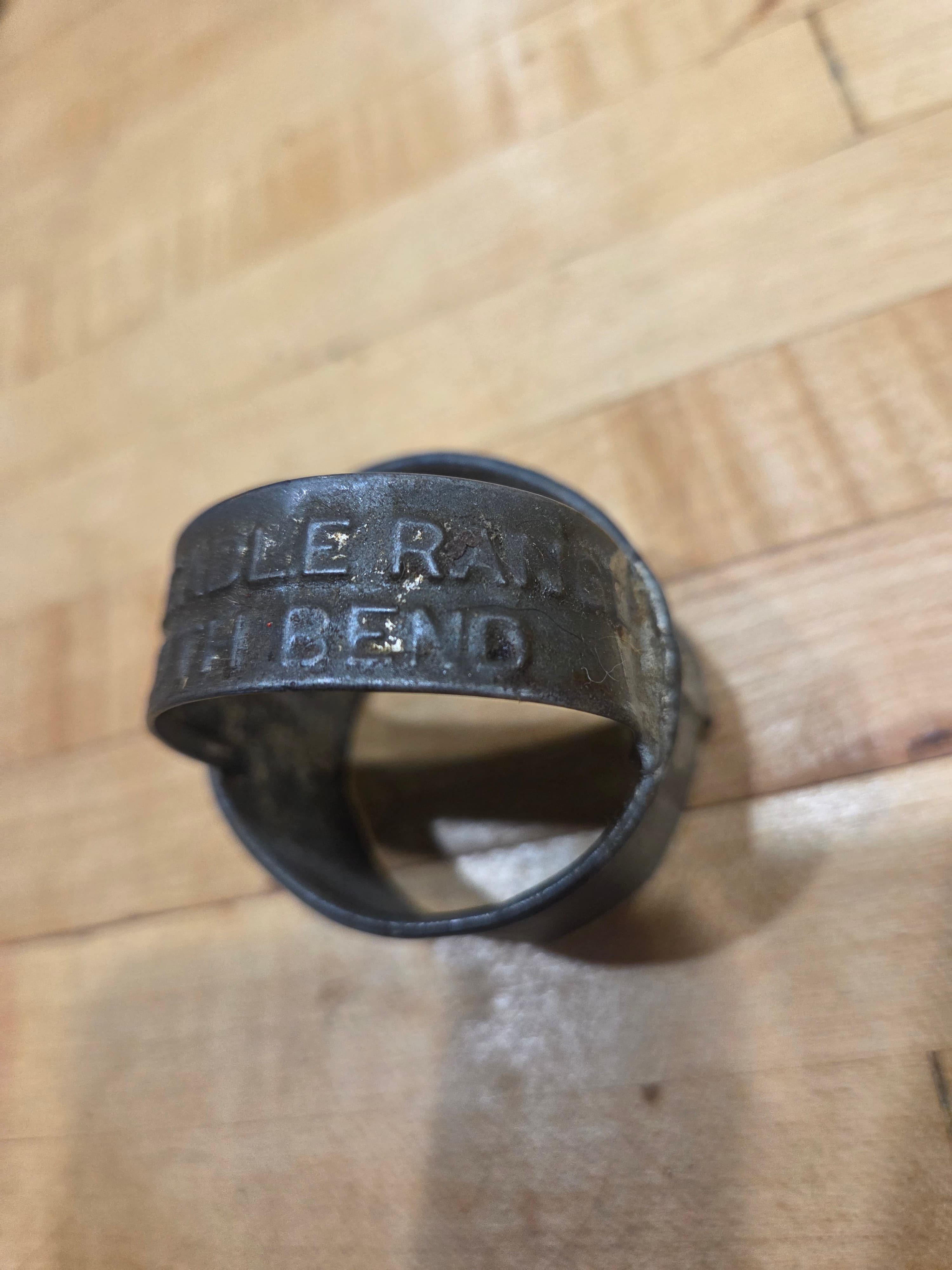 Antique South Bend Biscuit Cutter - Malleable Range Co, Broken Strap Handle - Thumbnail 2