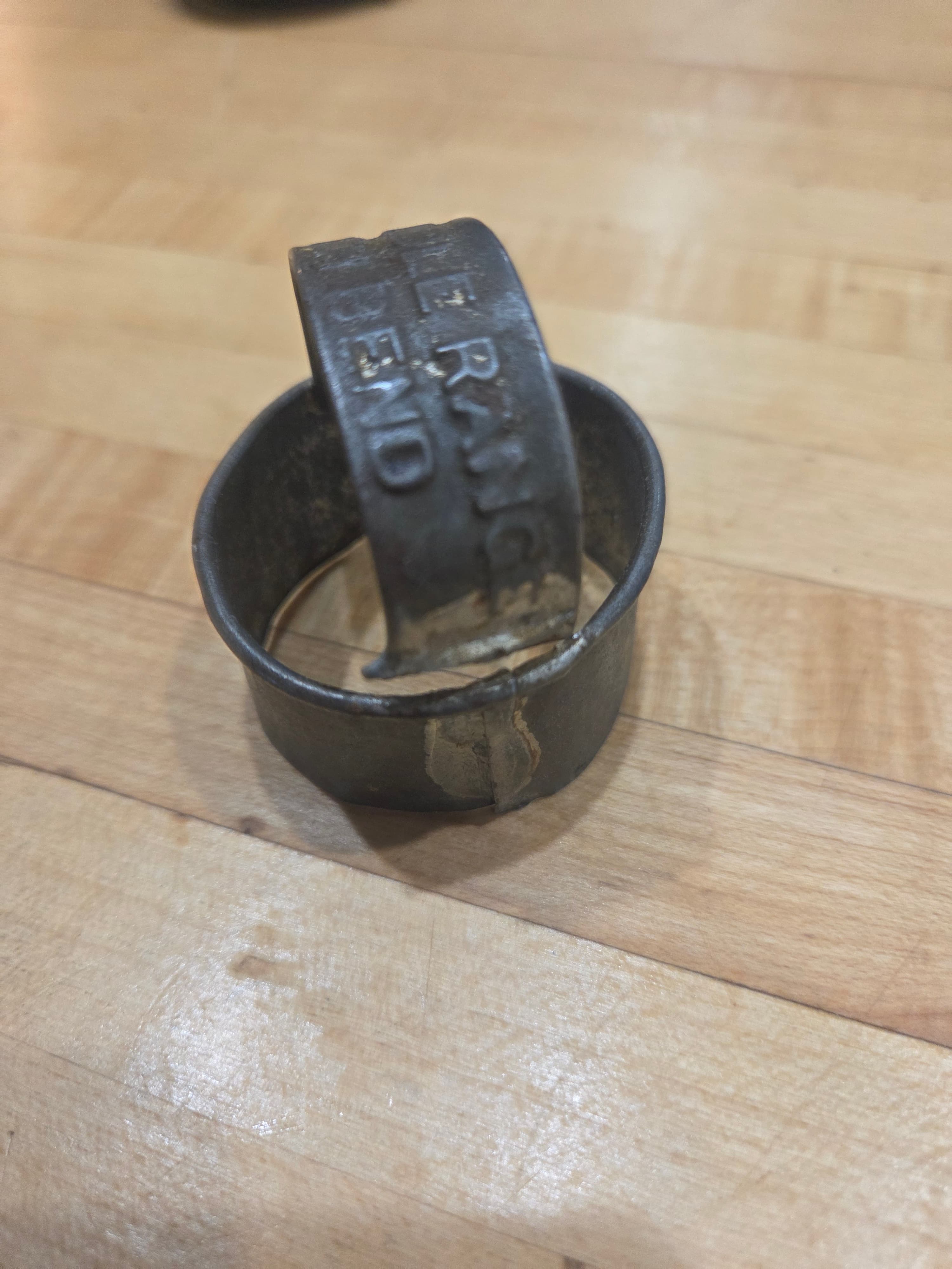 Antique South Bend Biscuit Cutter - Malleable Range Co, Broken Strap Handle - Thumbnail 3
