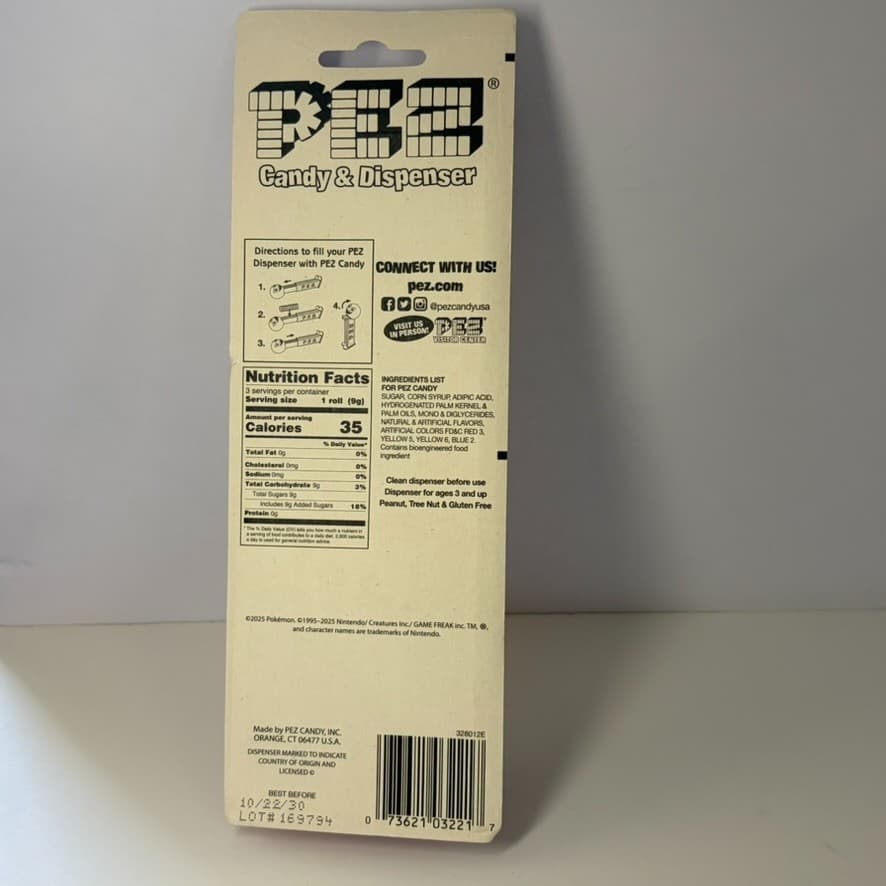 Pokemon PEZ Dispenser Holiday Pikachu Christmas Candy New Sealed Collectible - Thumbnail 2