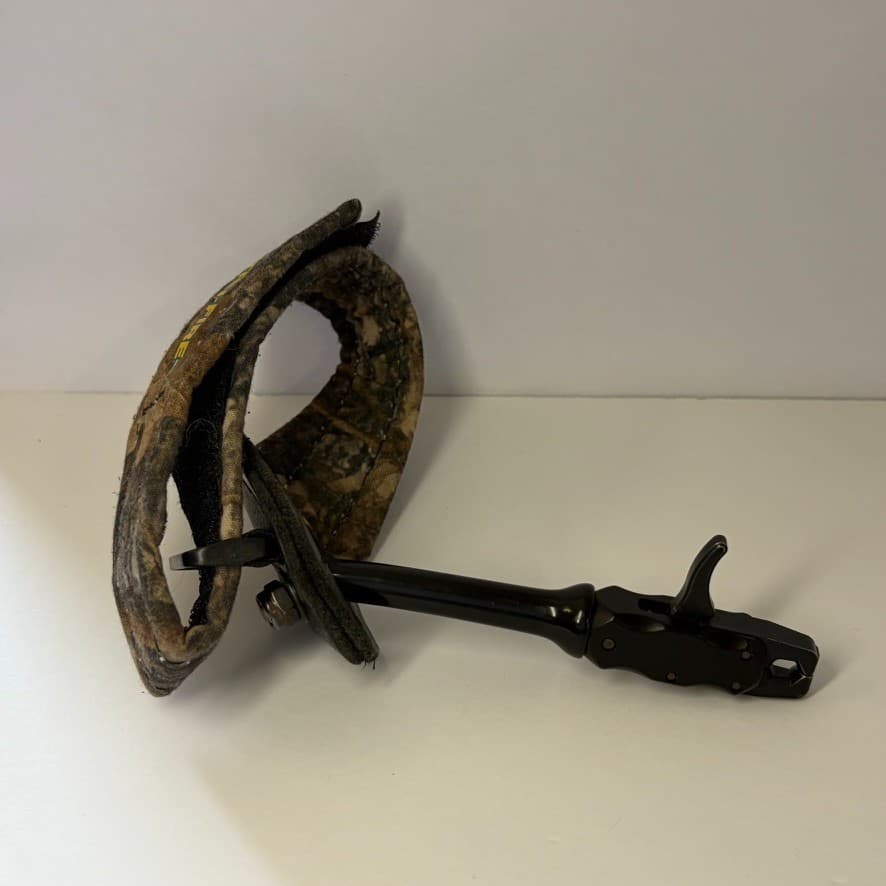 TruFire Wrist Strap Trigger Release Aid / Used Compound Bow Hunting Archery - Thumbnail 2
