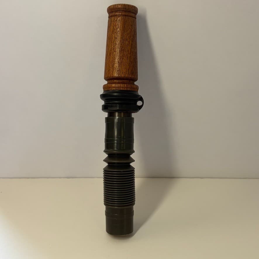 Hardwood Deer Grunt Call / Used Hunting Whitetail Buck Rut Grunter Tube - Thumbnail 2