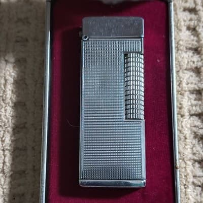 B.P.C. Silver Butane Lighter with Case Collectible Japanese Presentation Box - Thumbnail 3