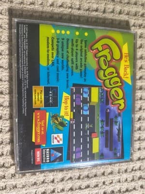 Hasbro Interactive Frogger Action Platformer PC Game 1997 CD-ROM Multiplayer - Thumbnail 2