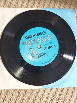 Gremlins The Gift of the Mogwai Read-Along Book & 33⅓ RPM Vinyl Record Set - Thumbnail 4