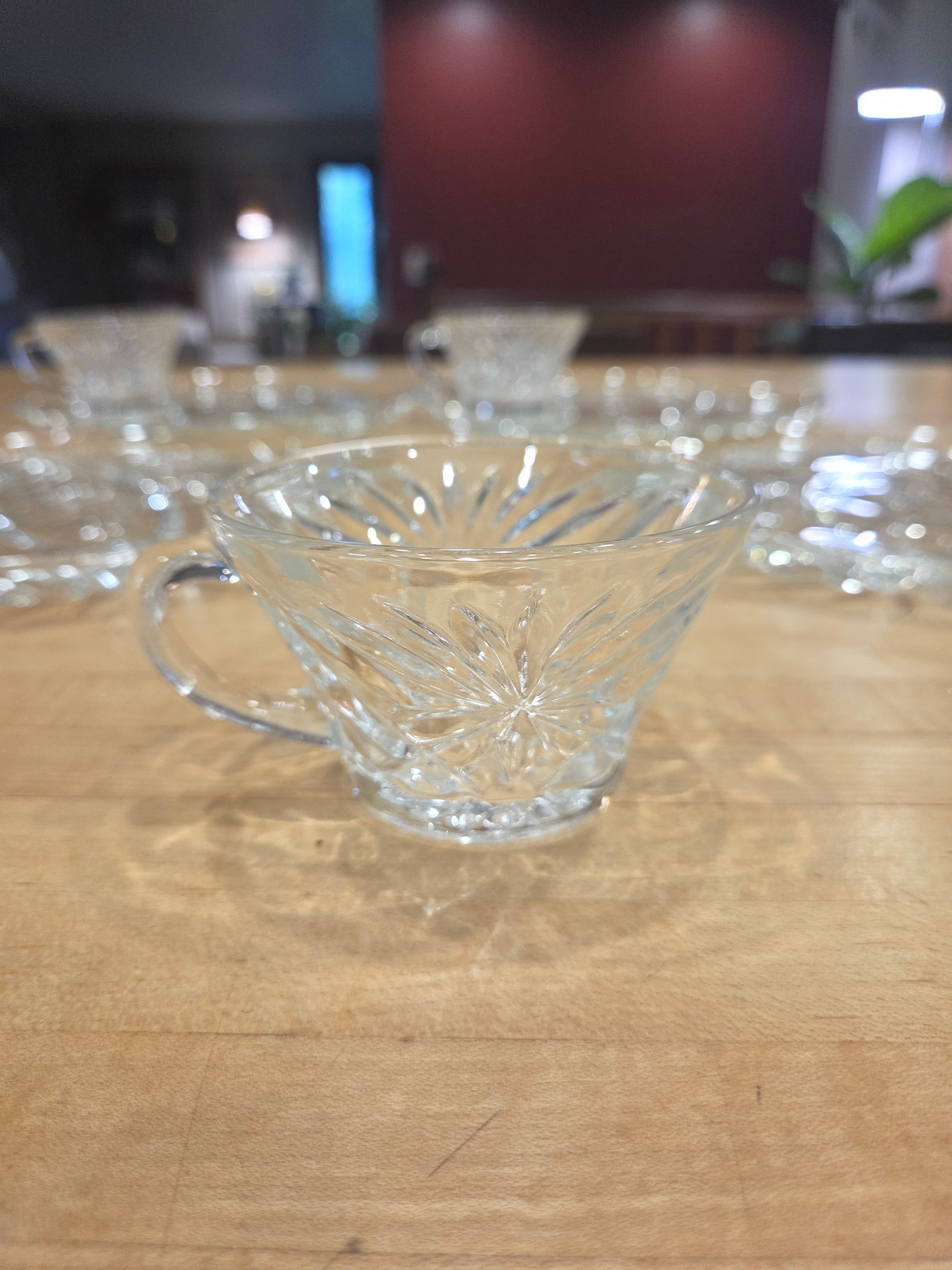 Vintage Anchor Hocking Prescut Clear Star of David 8 Piece Snack Set - Thumbnail 4