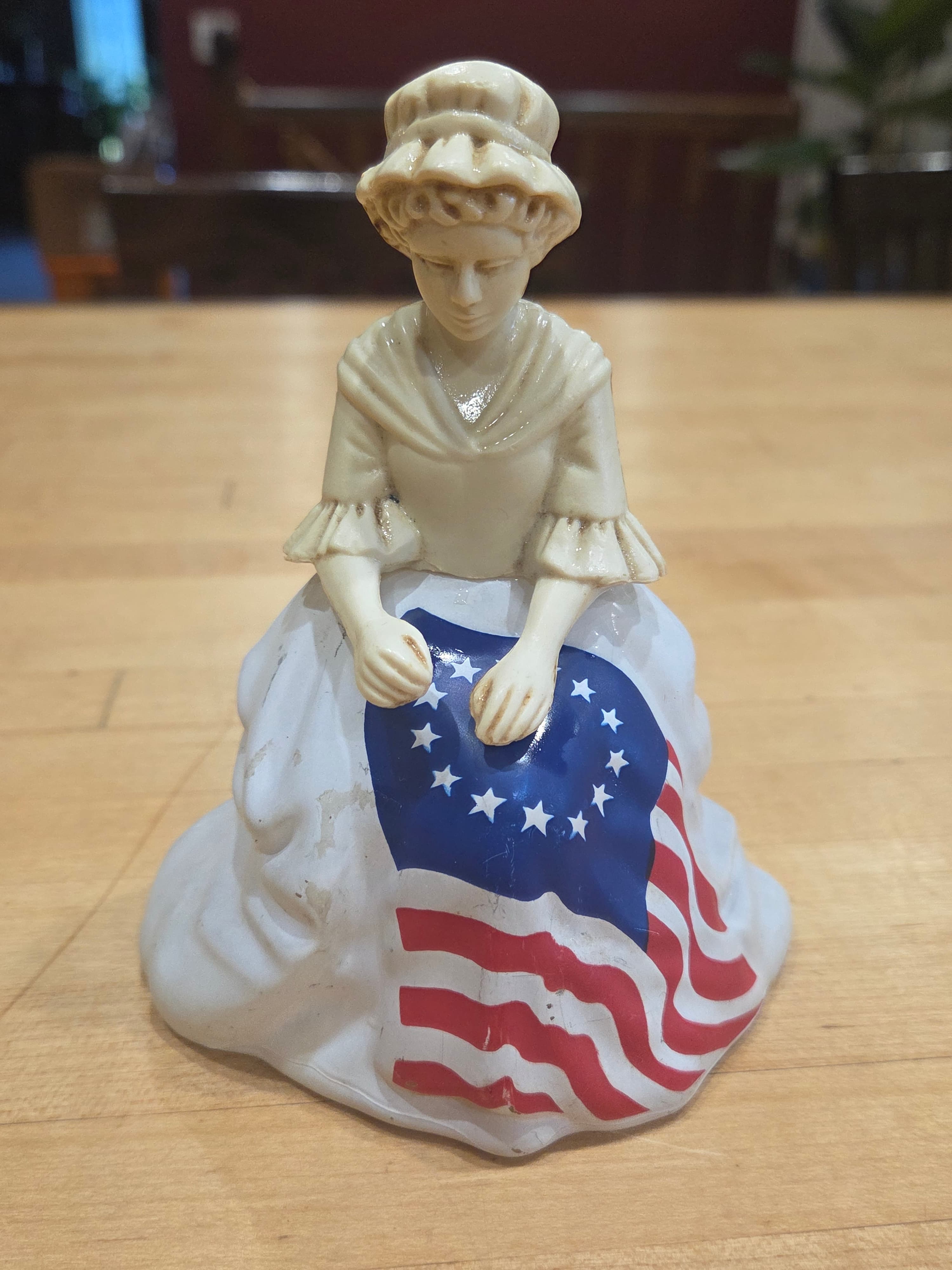 Vintage 1976 Avon Bicentennial Betsy Ross Figurine Topaze Cologne Bottle