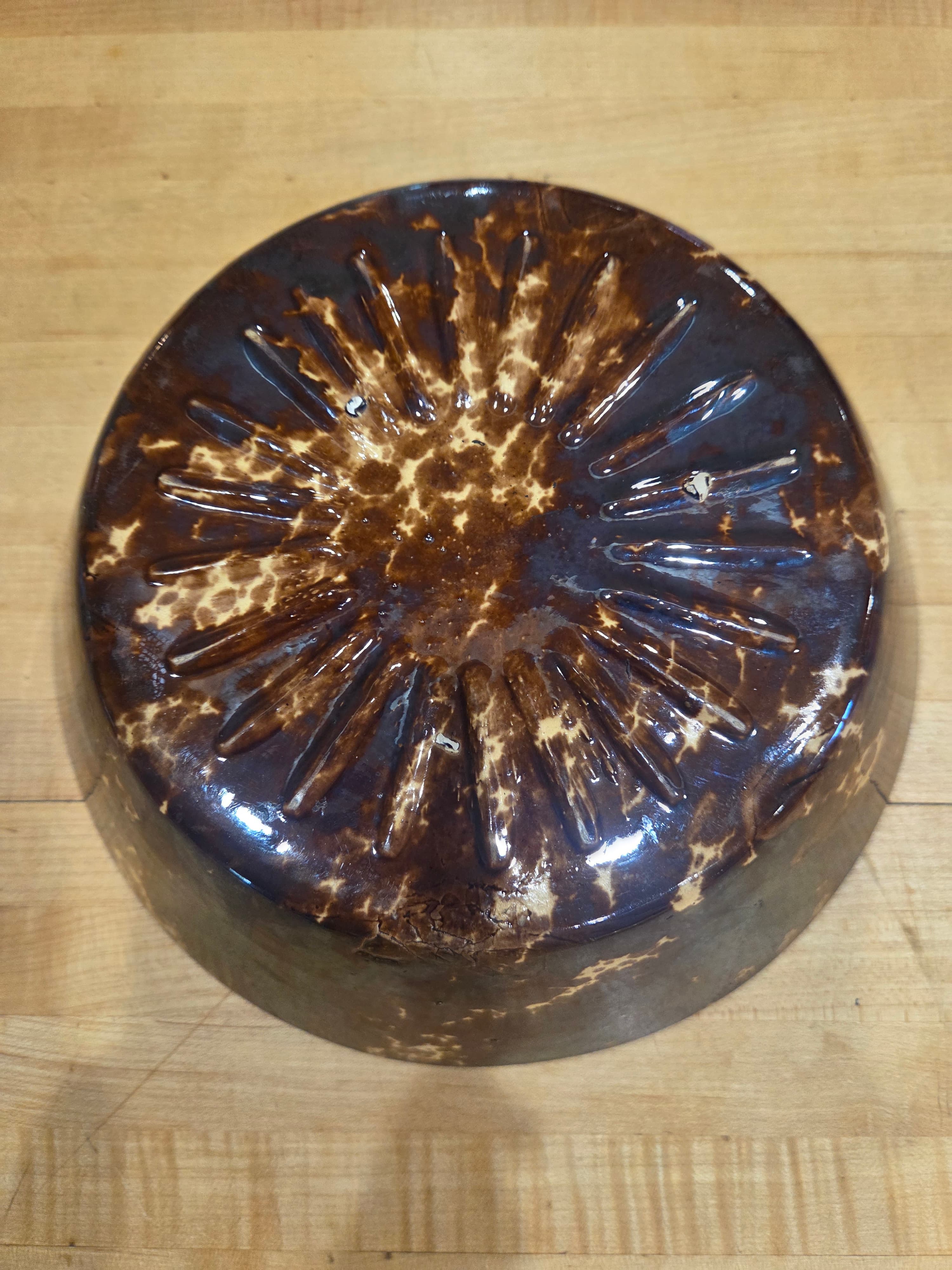 Antique 19th Century Rockingham Glaze Sunburst Ribbed Yellow Ware Bowl 9 Inch - Thumbnail 2