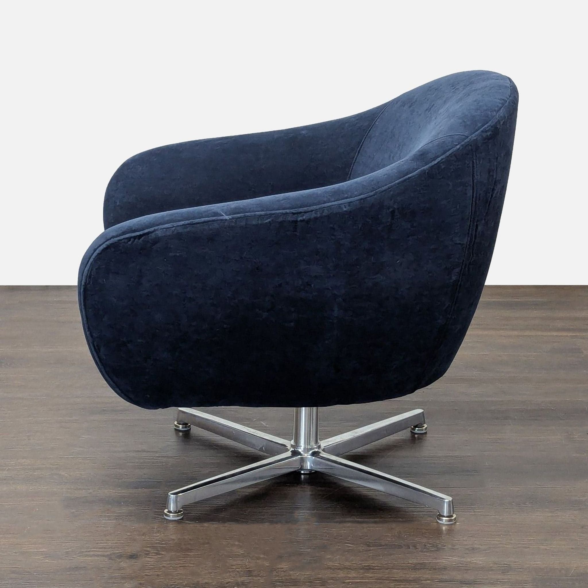 Modern Navy Blue Velvet Swivel Lounge Chair with Metal Base - Thumbnail 4