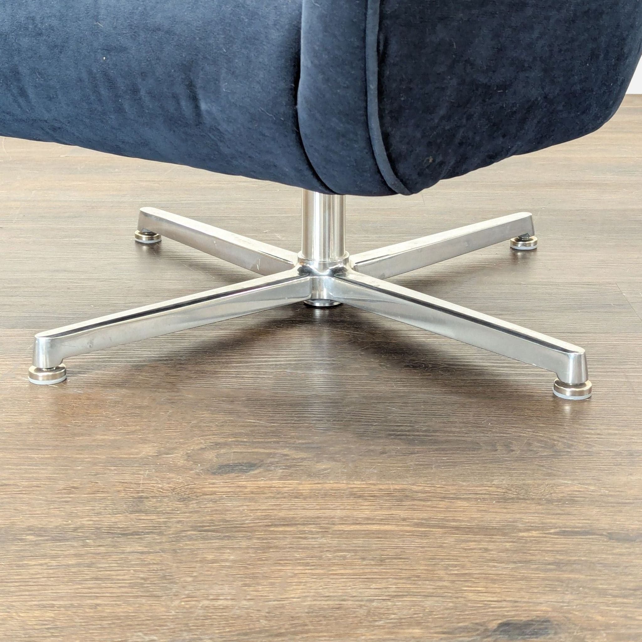 Modern Navy Blue Velvet Swivel Lounge Chair with Metal Base - Thumbnail 6