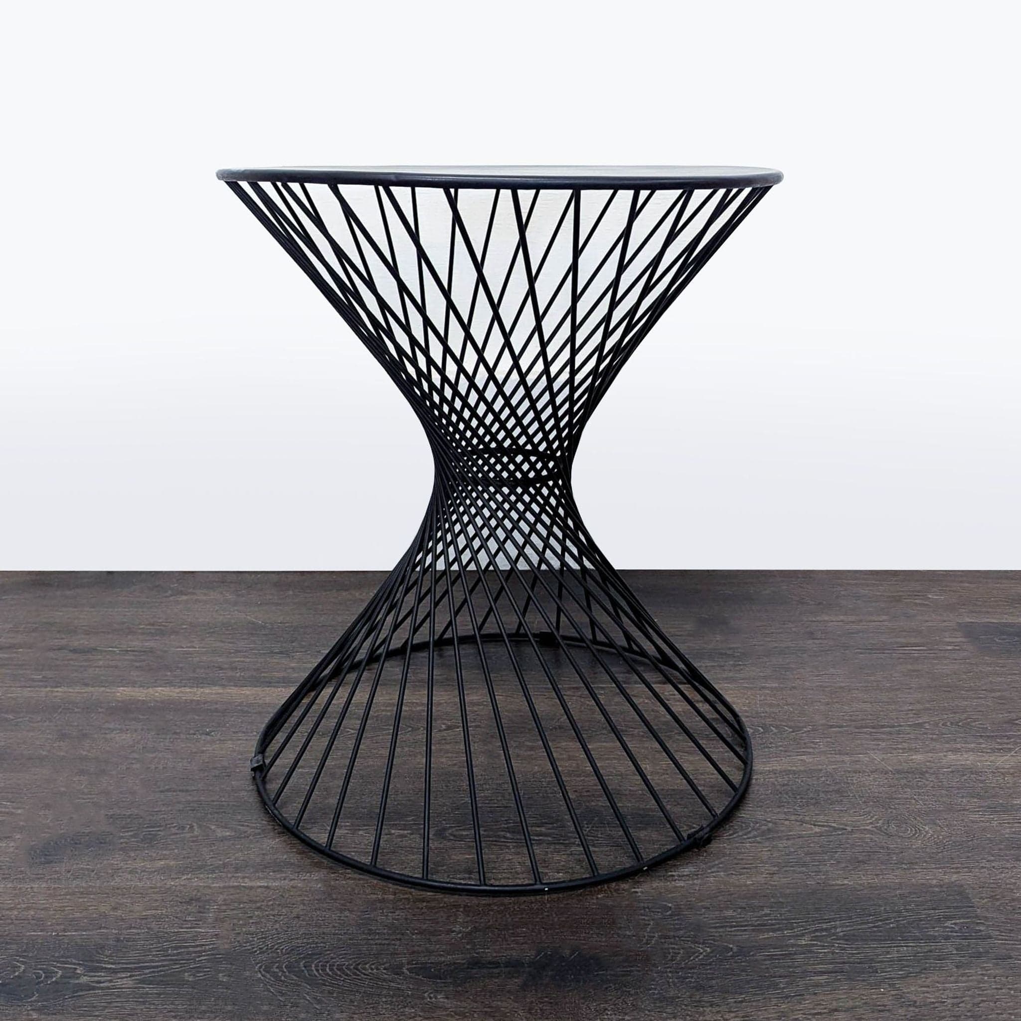 Modern Black Wire Frame Accent Outdoor Table with Round Top - Thumbnail 3