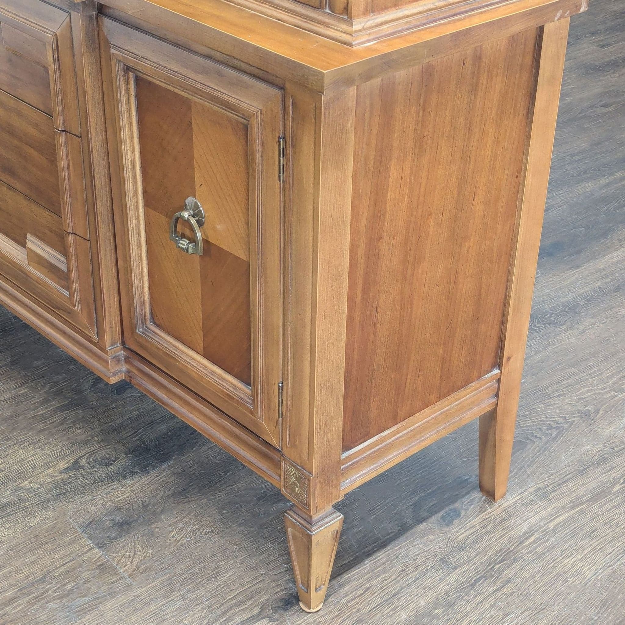 Mid-Century Thomasville Milano Collection Hutch - Thumbnail 8