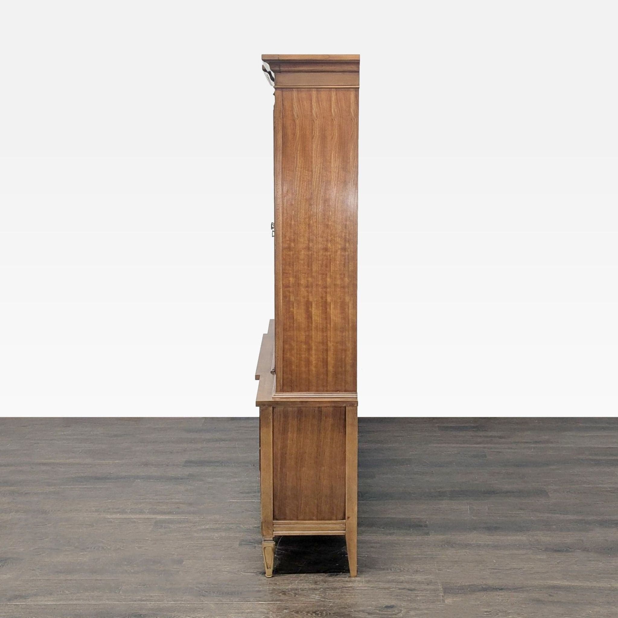 Mid-Century Thomasville Milano Collection Hutch - Thumbnail 3