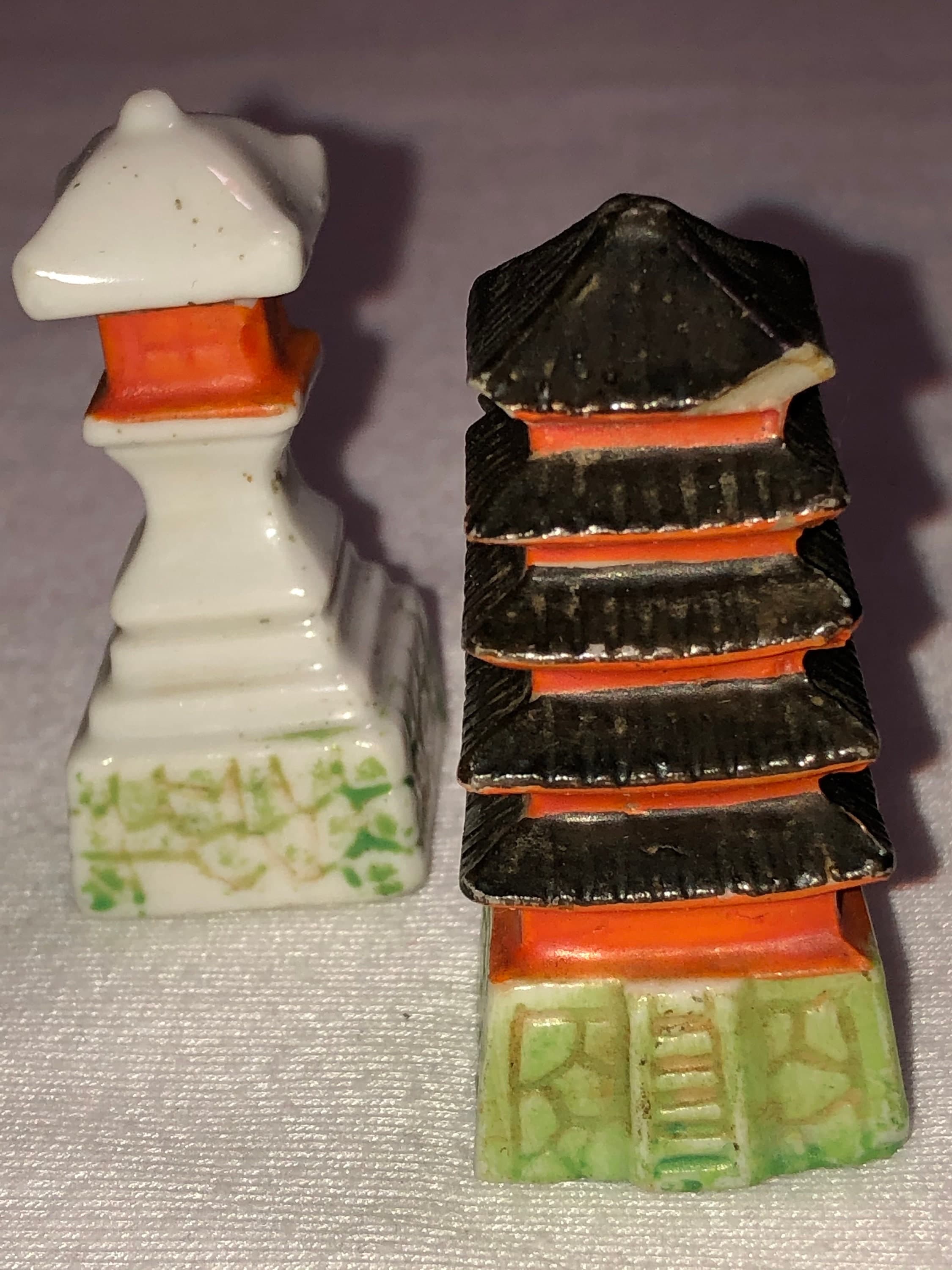 Ancient Japanese Pagoda Shakers - Thumbnail 2