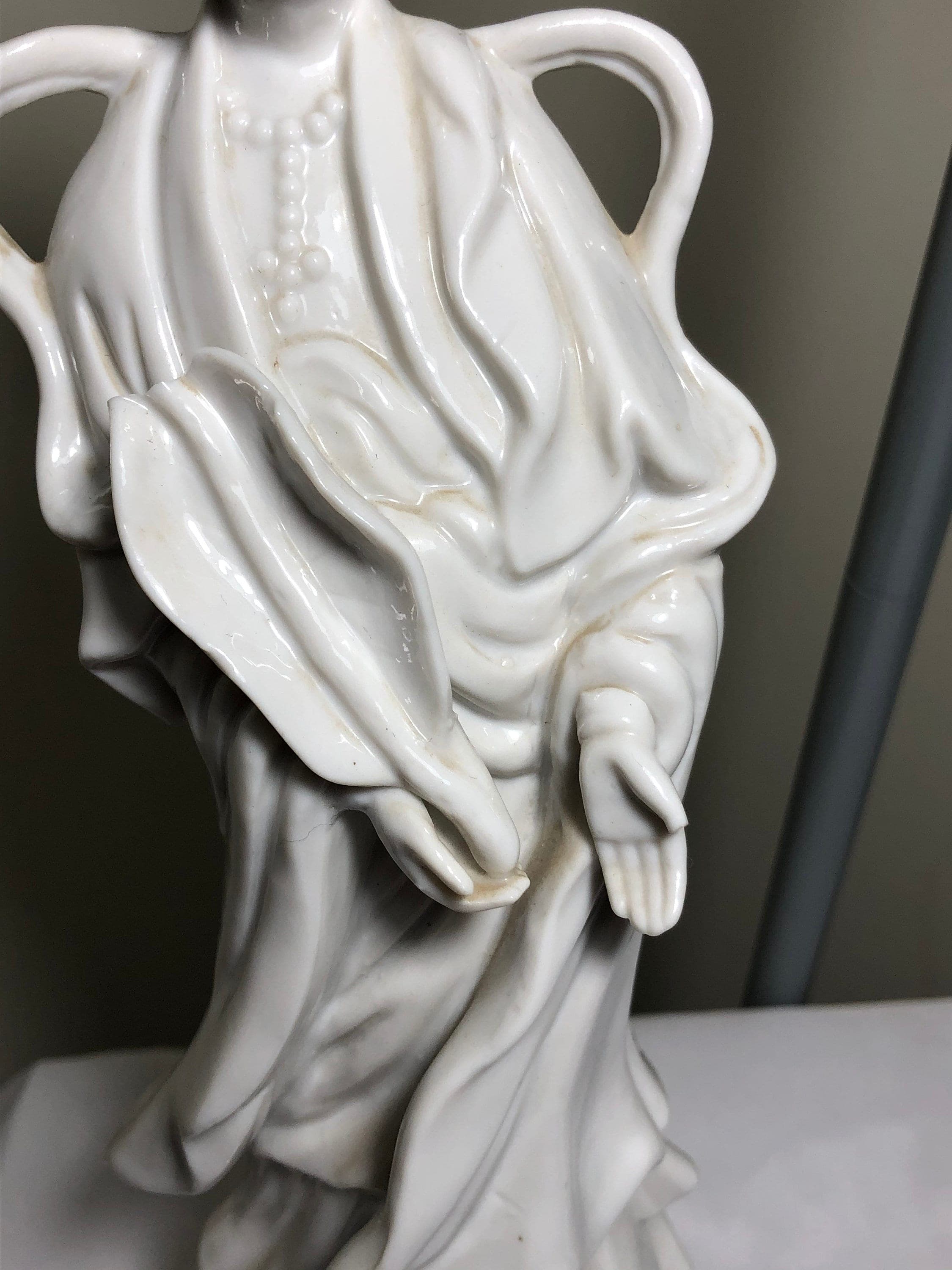 Goddess of Mercy. Hears the cries of the world - Thumbnail 4
