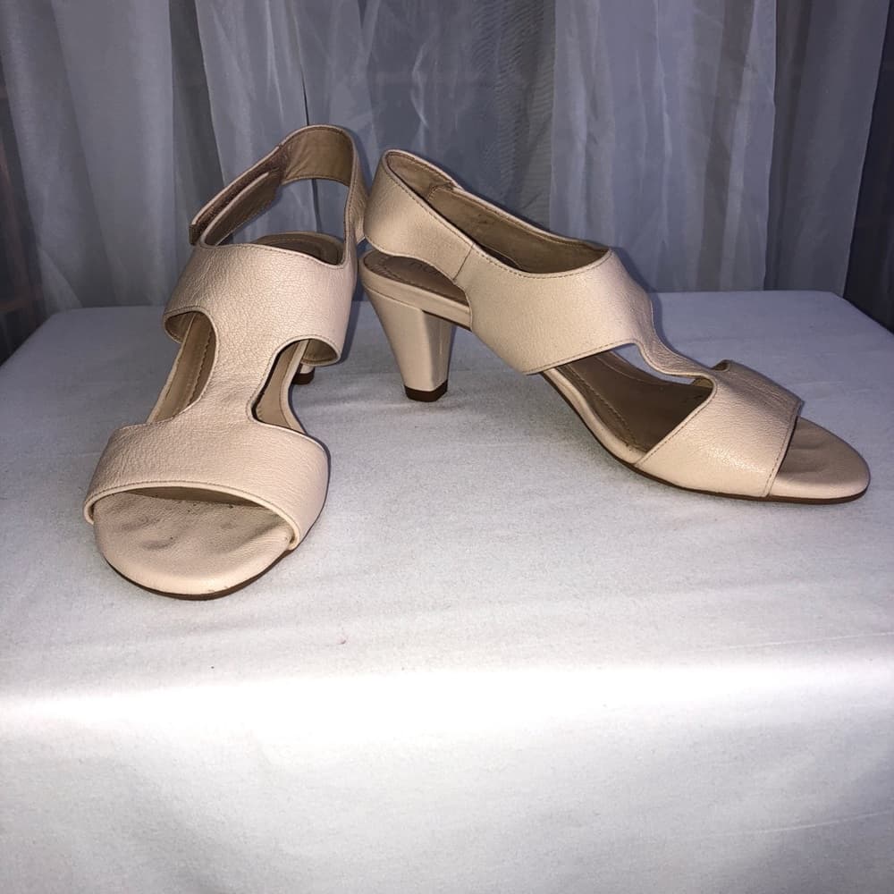 Nurture Gladiator Heels size 7 - Thumbnail 2