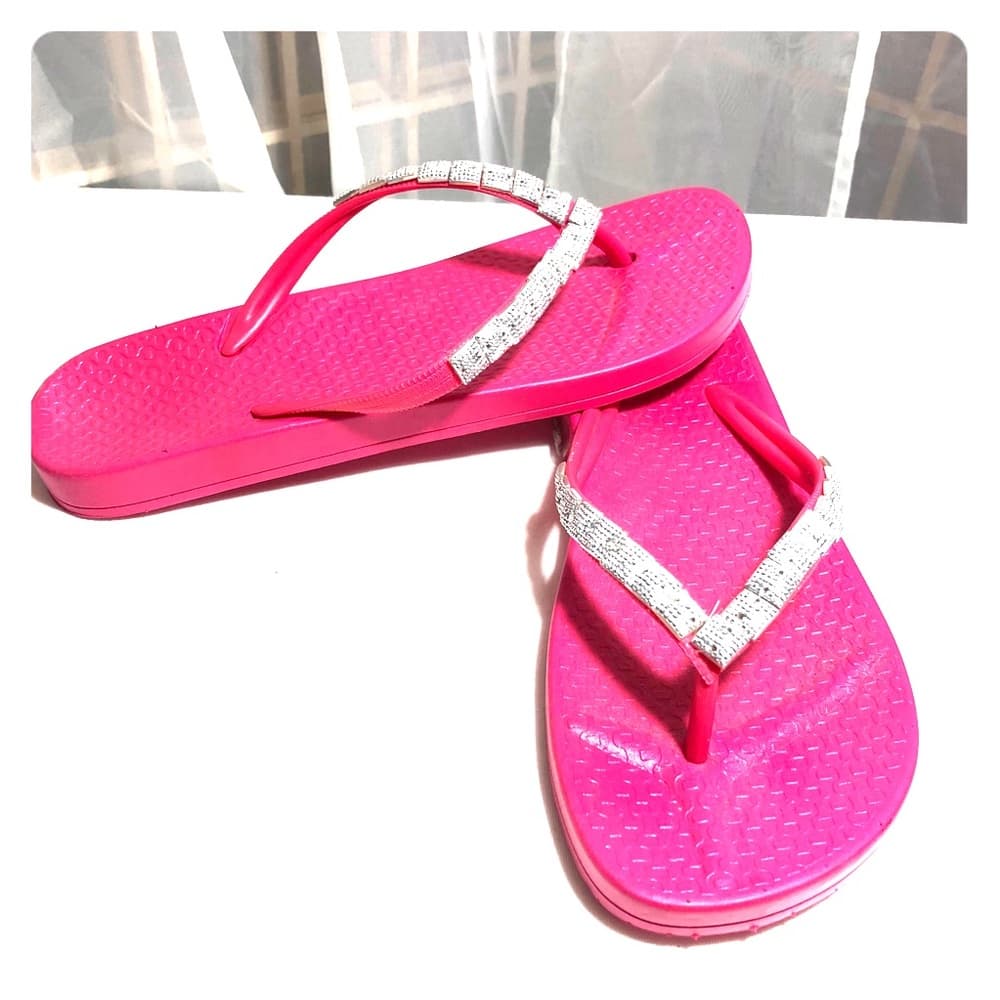 Sparkling flip flops NWOT - Thumbnail 6