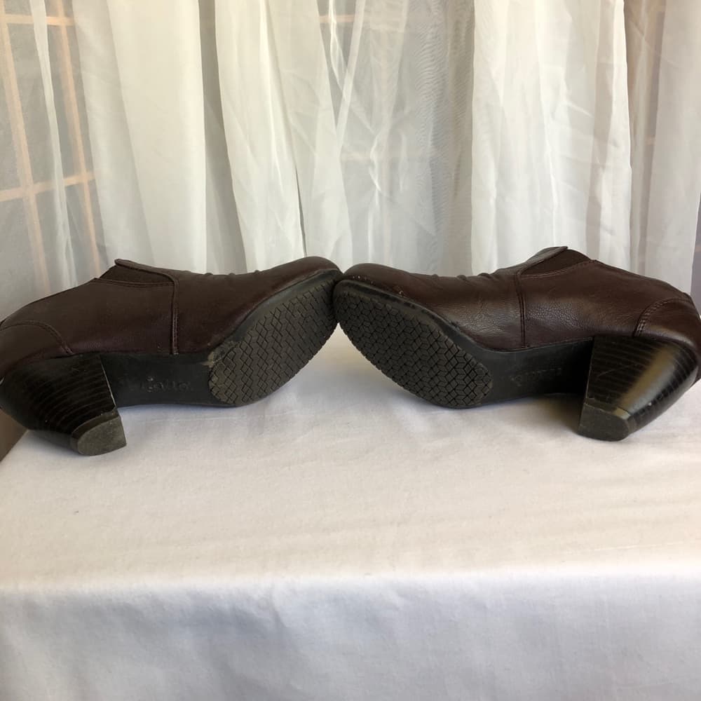 Rialto leather ankle booties - Thumbnail 5