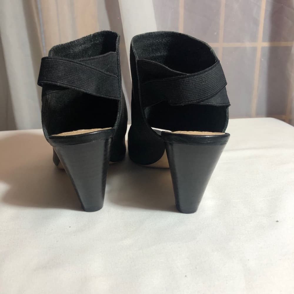 Vince Camuto - Thumbnail 2
