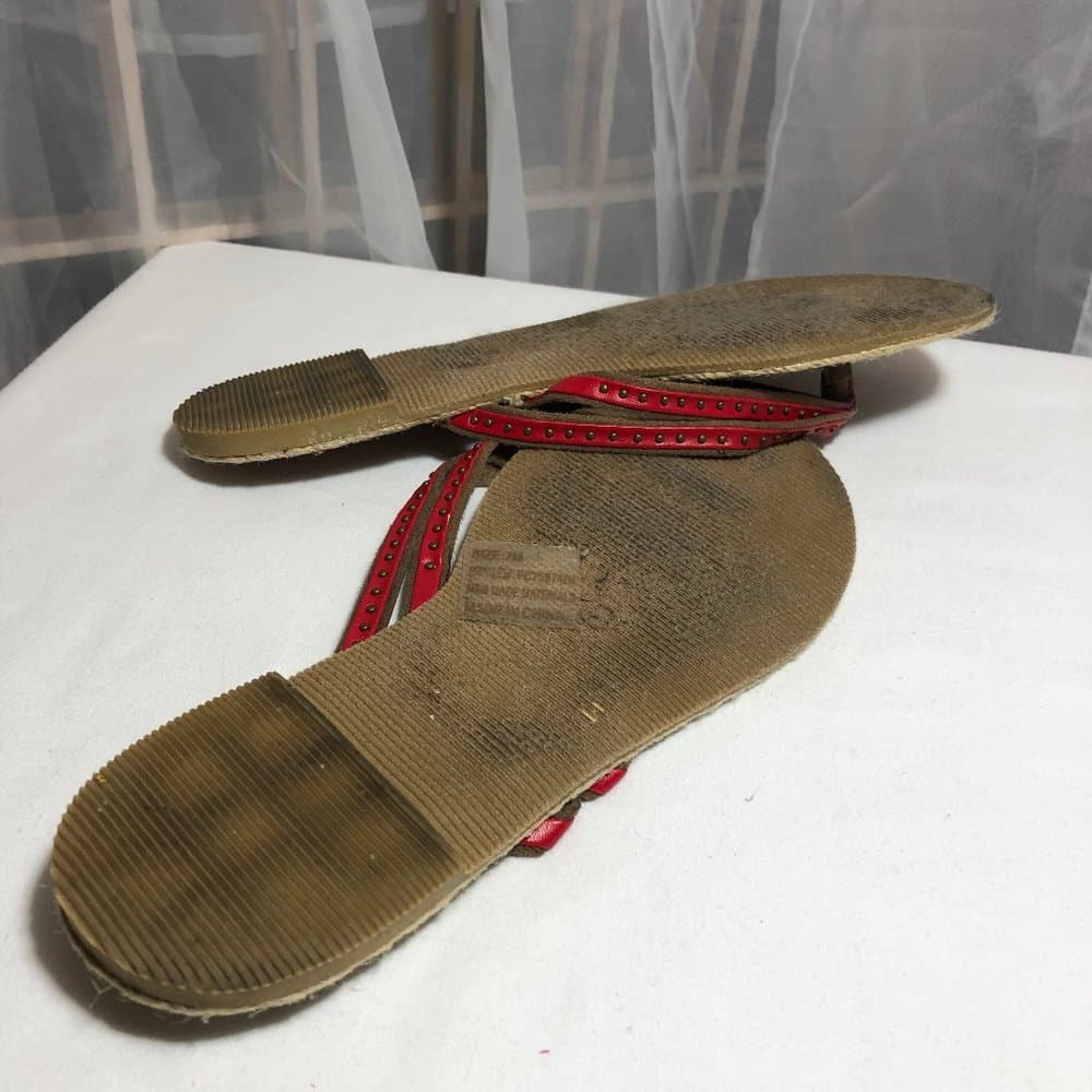 Red leather strappy flip flops thongs - Thumbnail 2