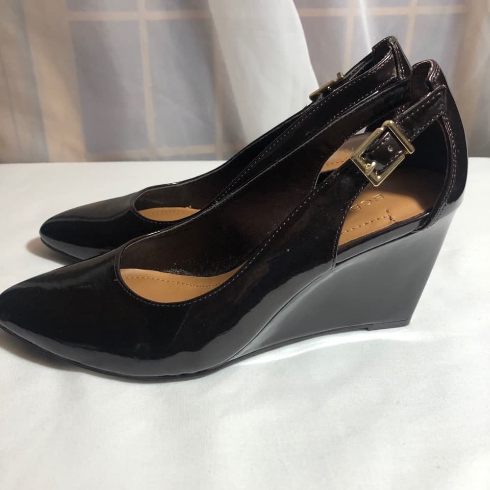 BCBGeneration NWOT 👠 HEELS - Thumbnail 2