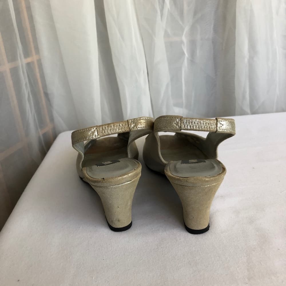 Van Eli “Baise” Slingback wedges size 6 - Thumbnail 2