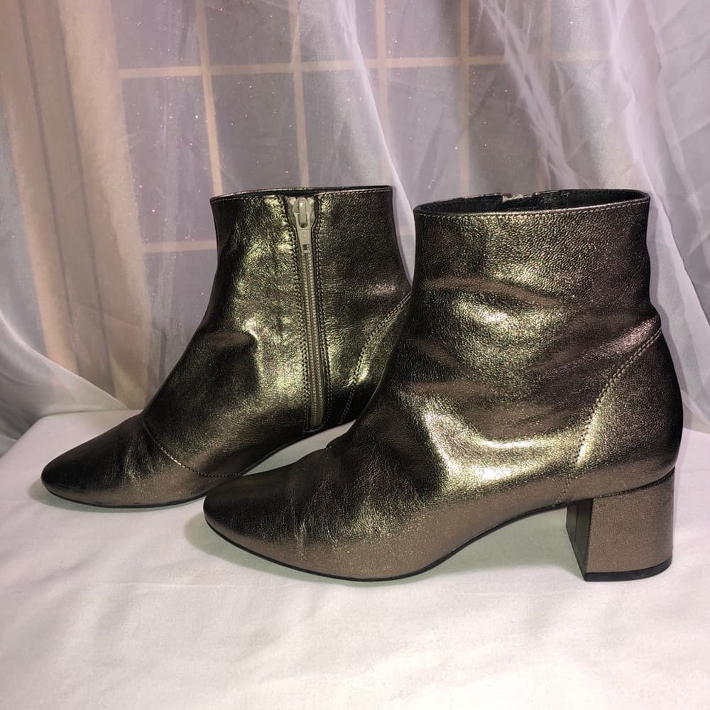 Metallic gold RENVY Booties
