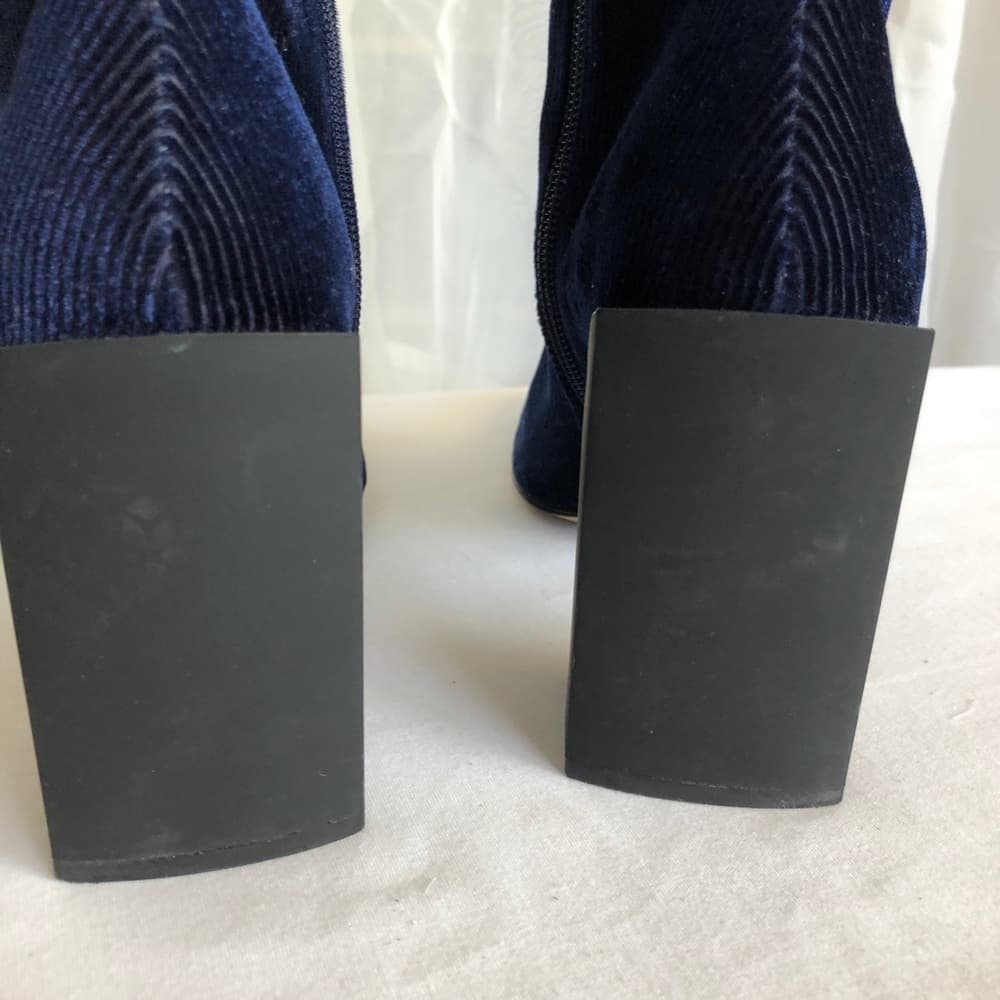 H by Halston “Kandi” heeled Boots - Thumbnail 3