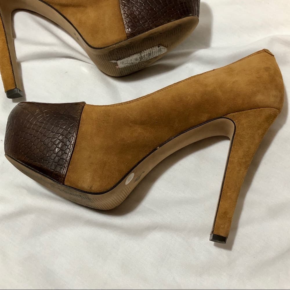Jessica Simpson Eliseu Suede Platform Pumps - Thumbnail 3