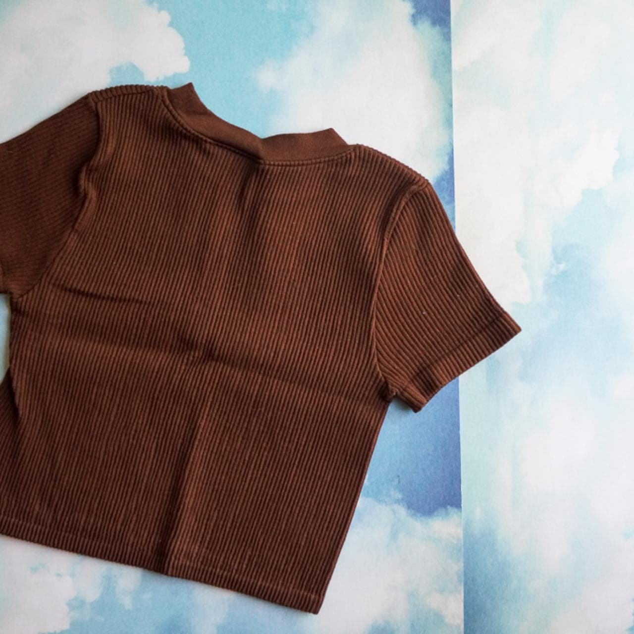 Stretchy chocolate brown #Pantone collab crop top. Size adult women's small 🍫 - Thumbnail 3