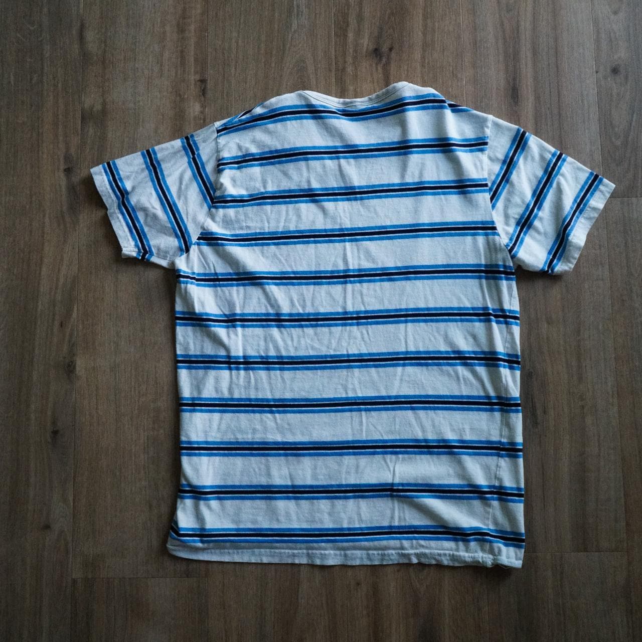 Blue striped #HugoBoss shirt with a raised logo on front. Size XL, European slim fit. - Thumbnail 4