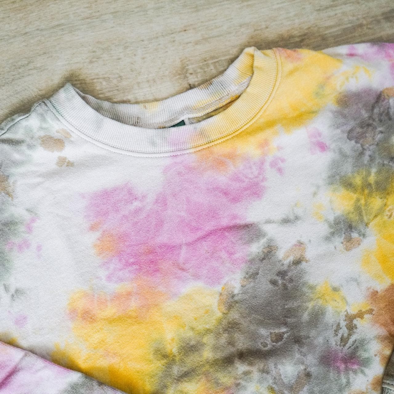 Oversized tie-dye crewneck in women's medium. Grey, yellow, orange, and pink all over dye with elastic cuffs. - Thumbnail 3